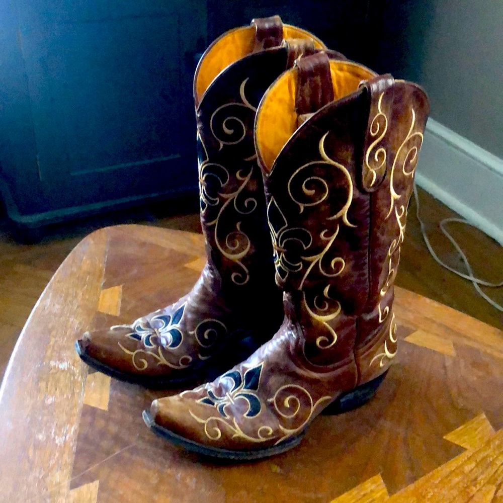 Old Gringo Cowboy Boots size women 8 1/2 B